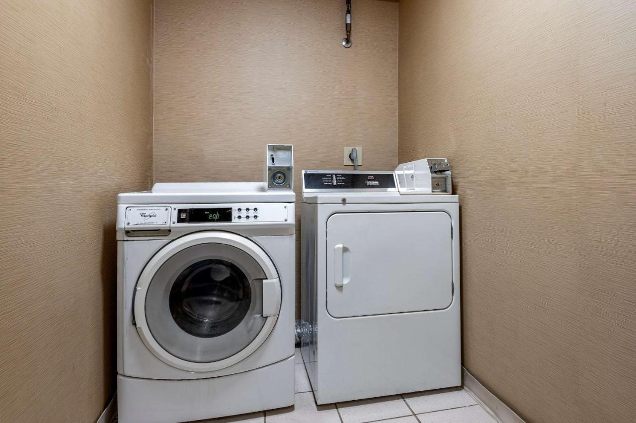 Comfort Inn&Suites Napoleon Extérieur photo
