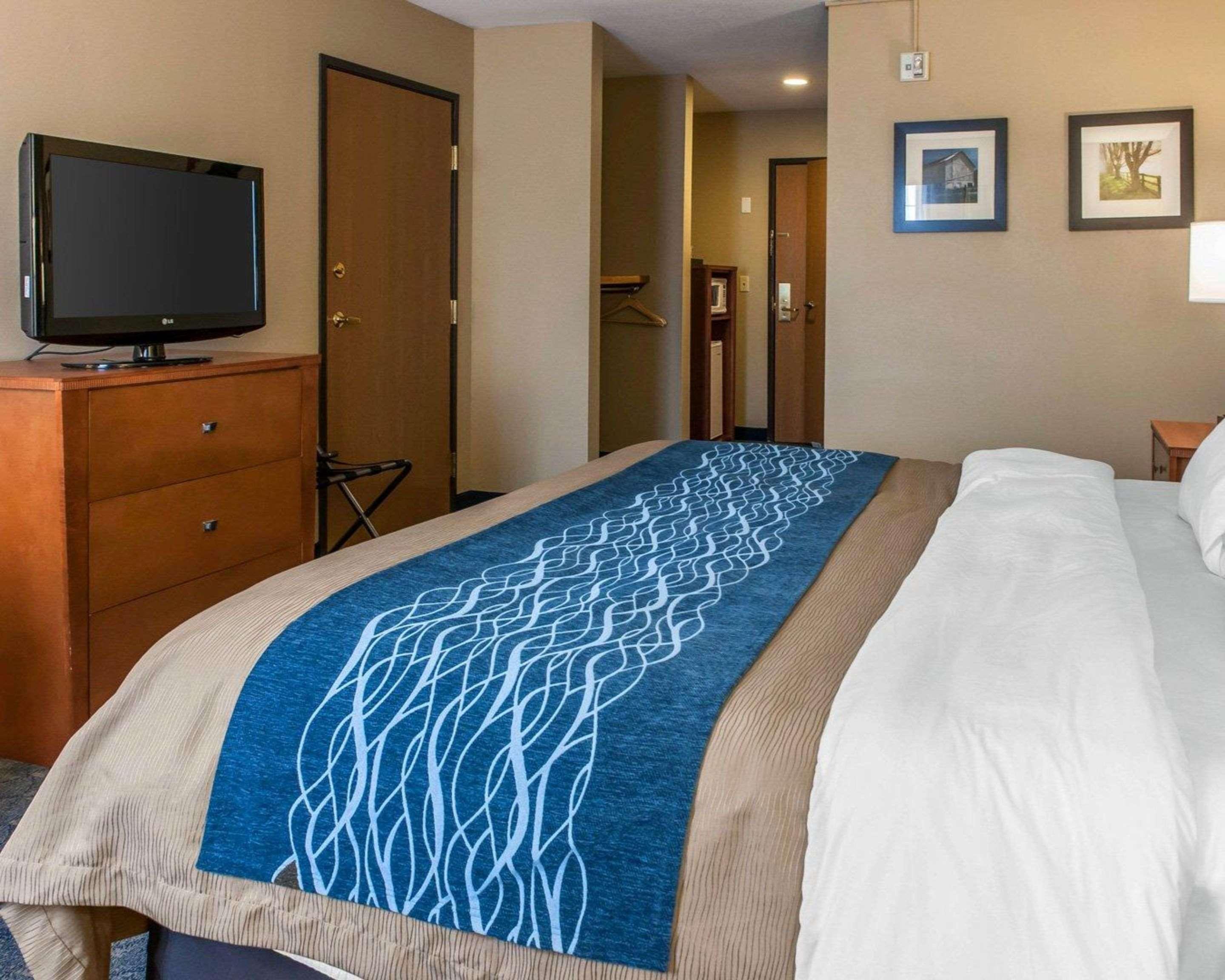 Comfort Inn&Suites Napoleon Extérieur photo