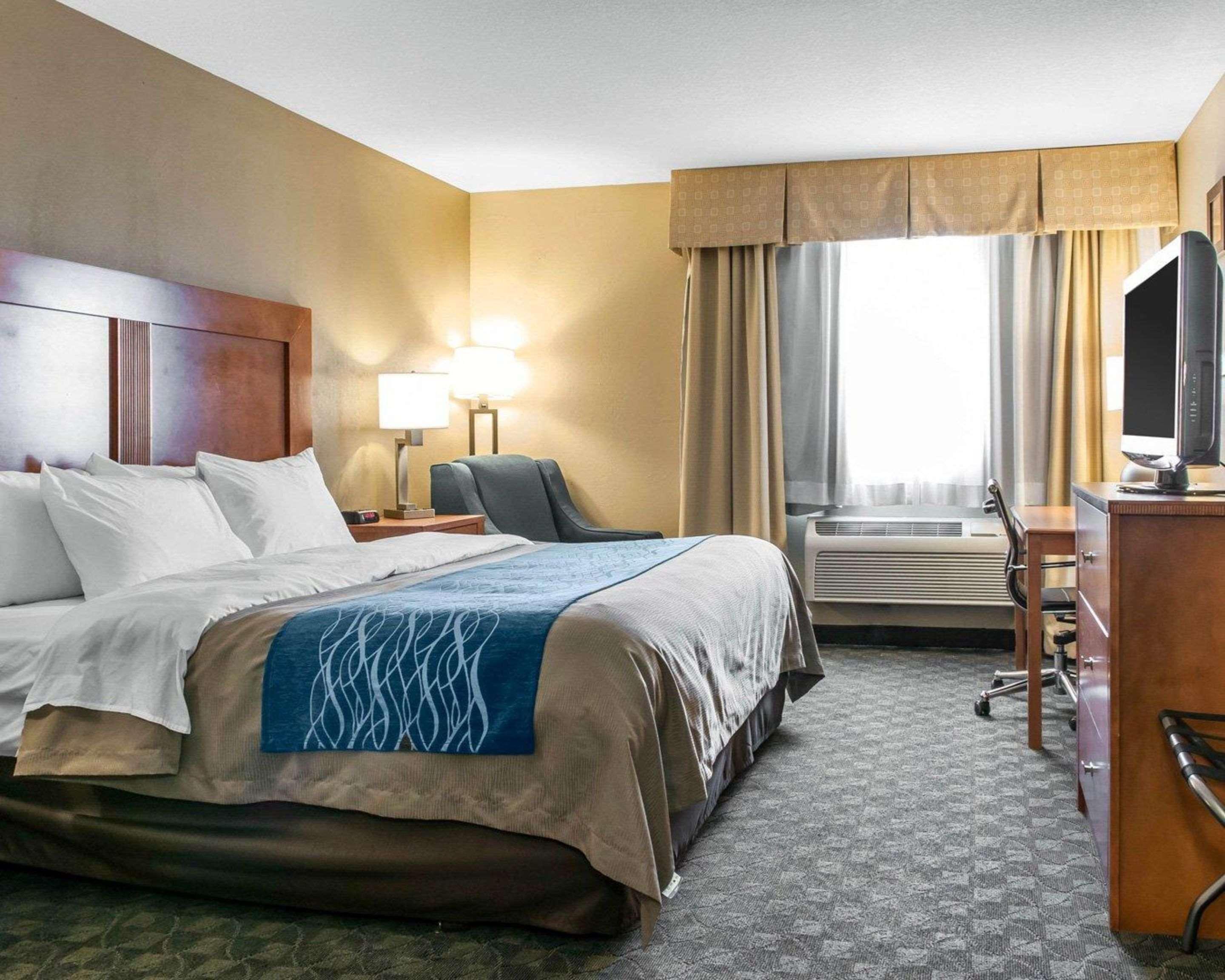 Comfort Inn&Suites Napoleon Extérieur photo
