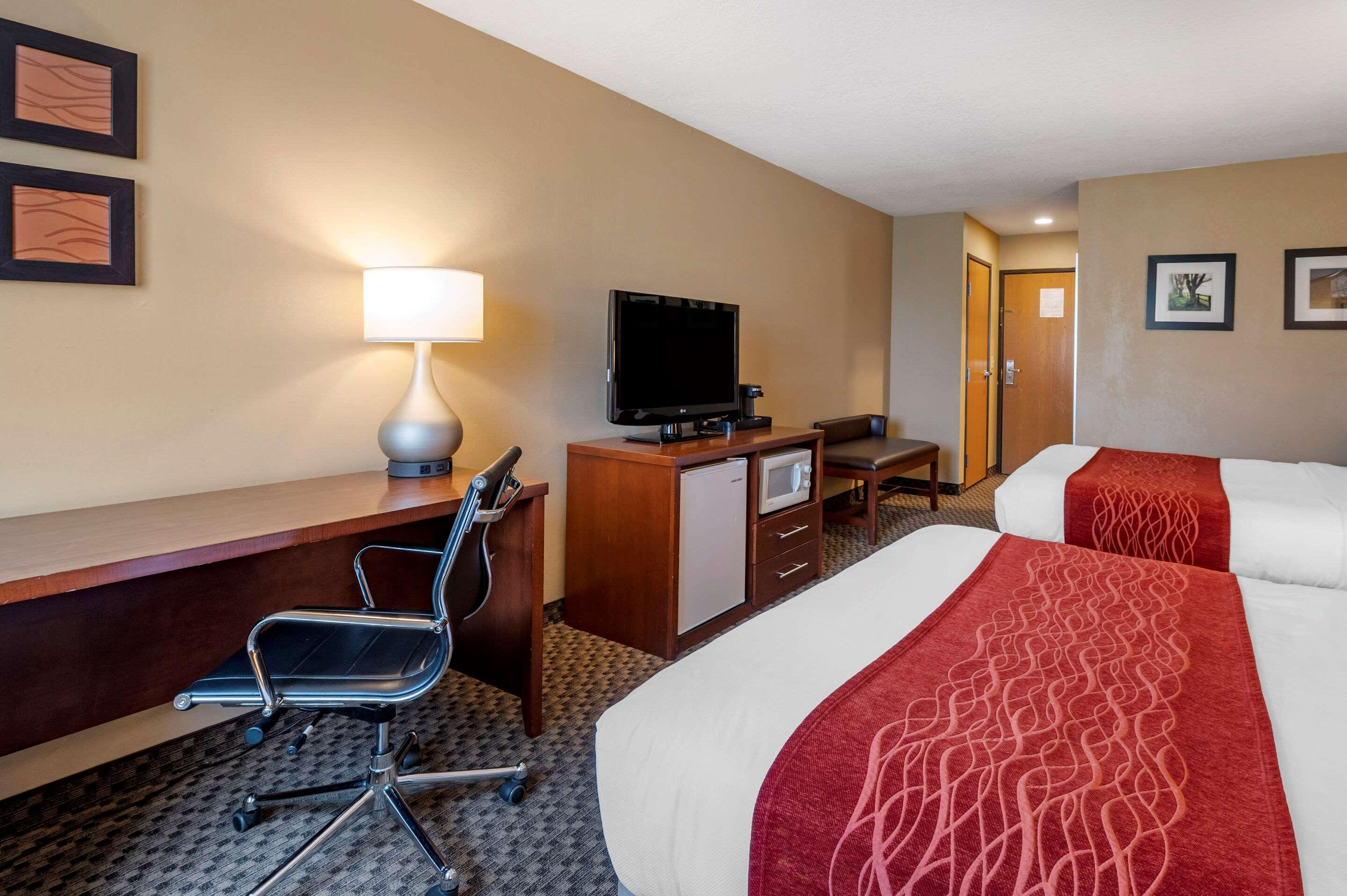 Comfort Inn&Suites Napoleon Extérieur photo