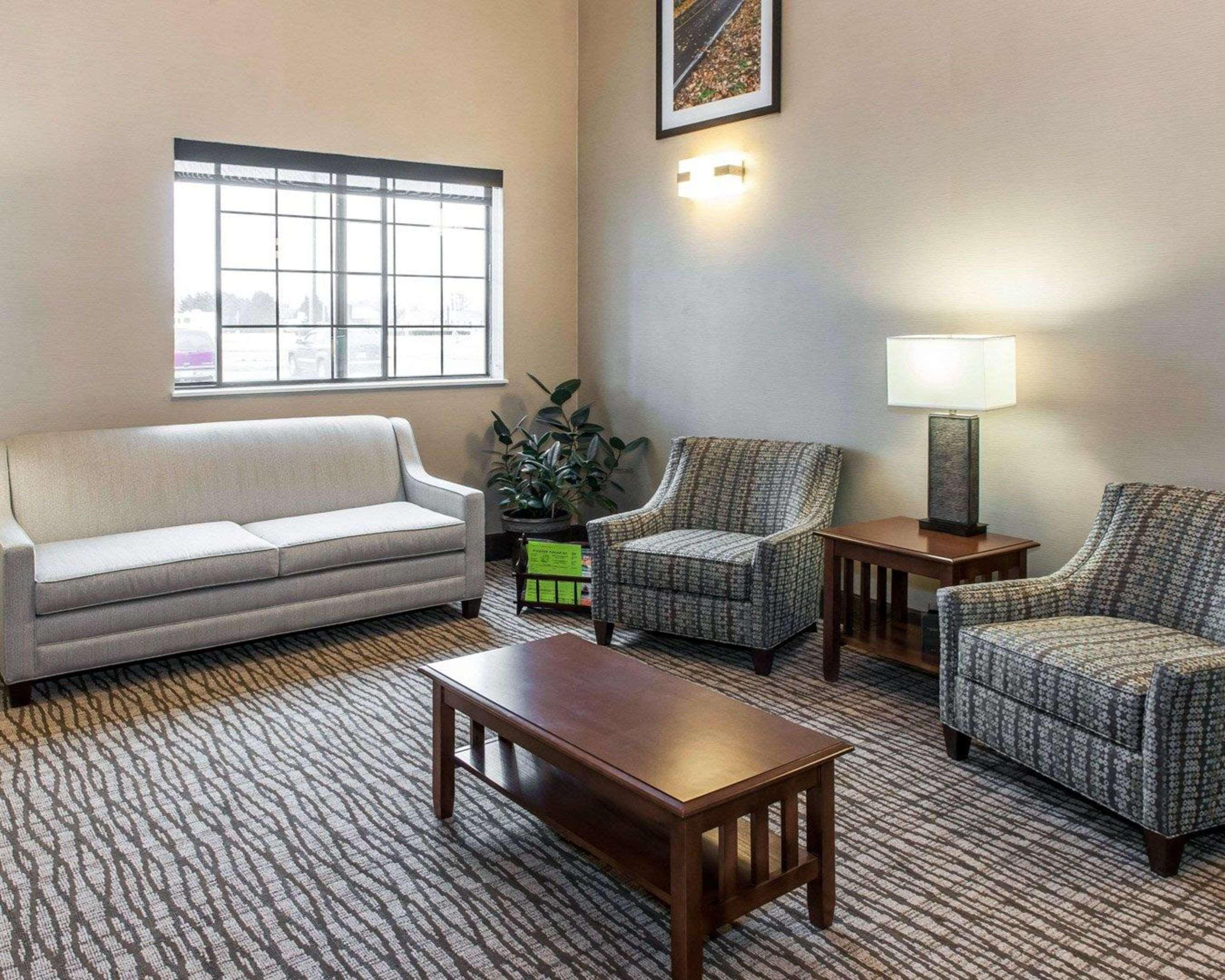 Comfort Inn&Suites Napoleon Extérieur photo