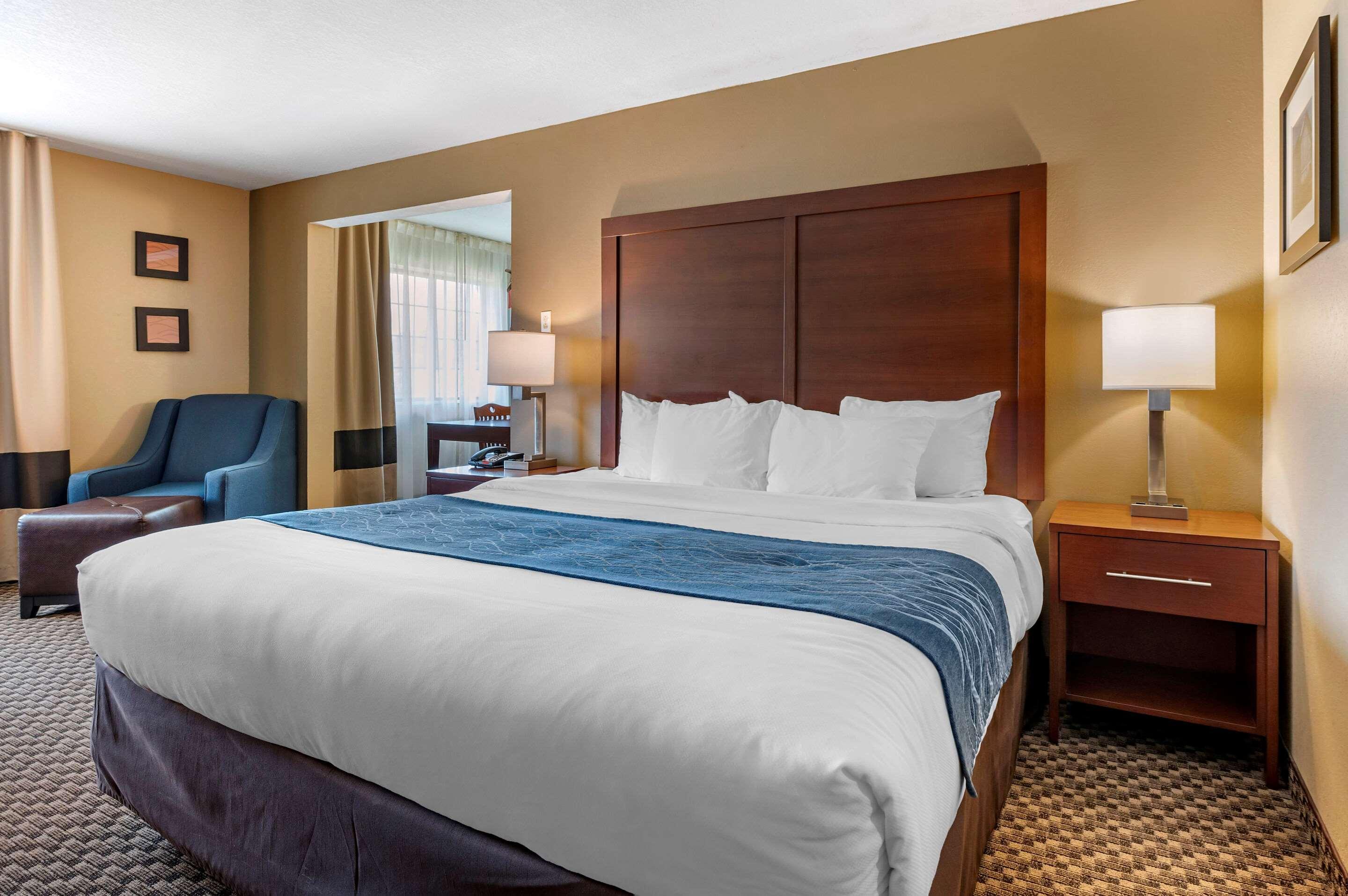 Comfort Inn&Suites Napoleon Extérieur photo