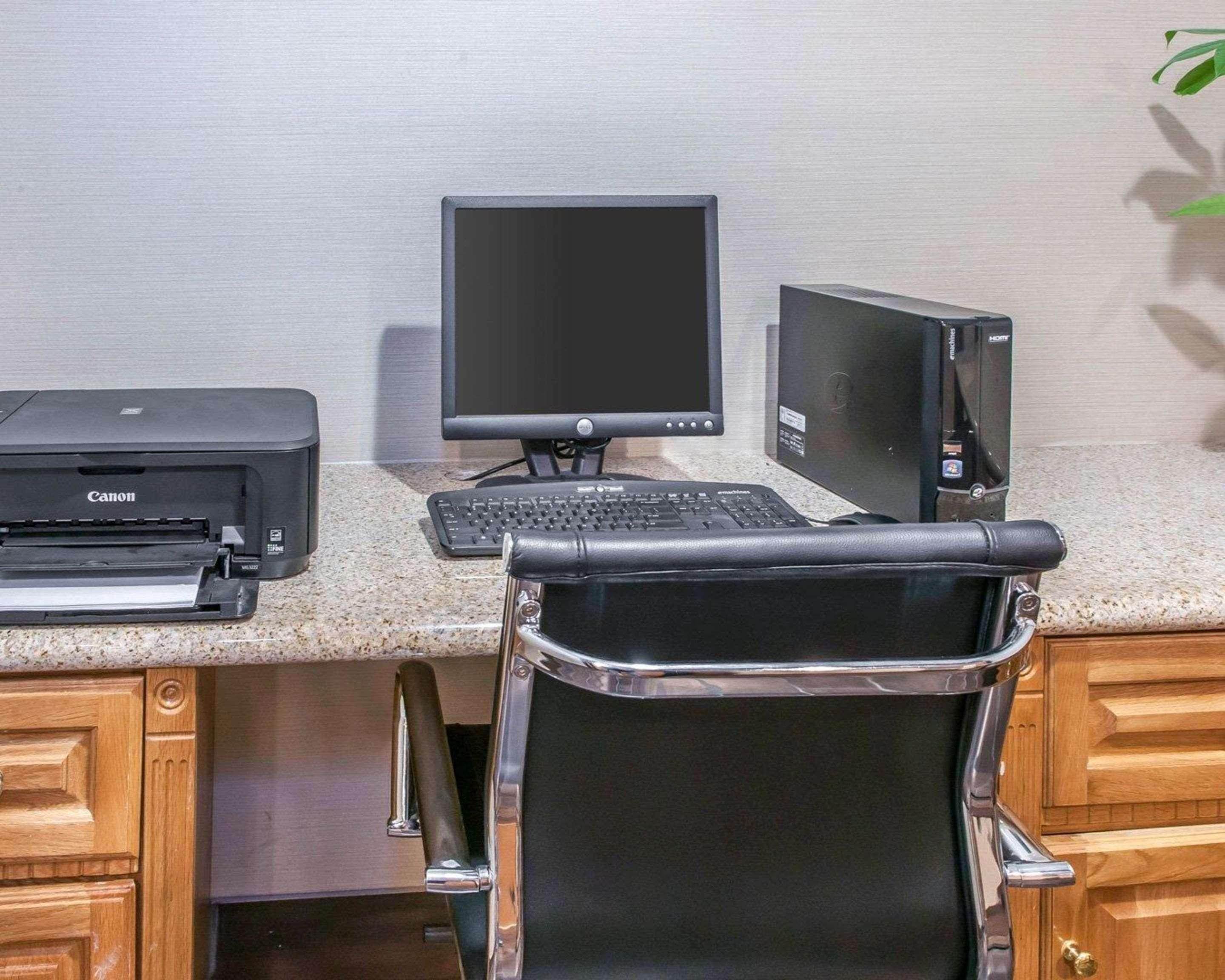Comfort Inn&Suites Napoleon Extérieur photo