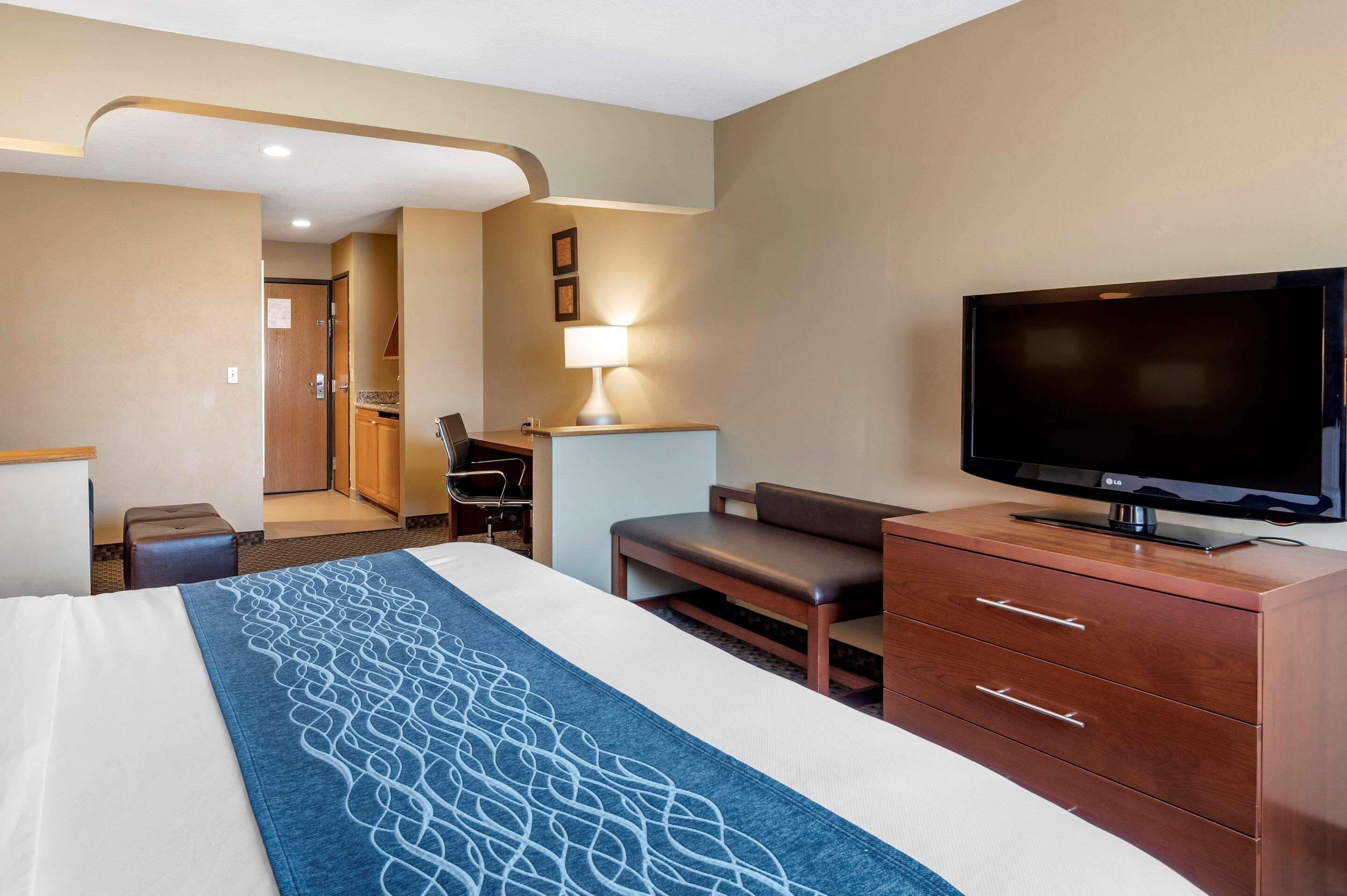 Comfort Inn&Suites Napoleon Extérieur photo