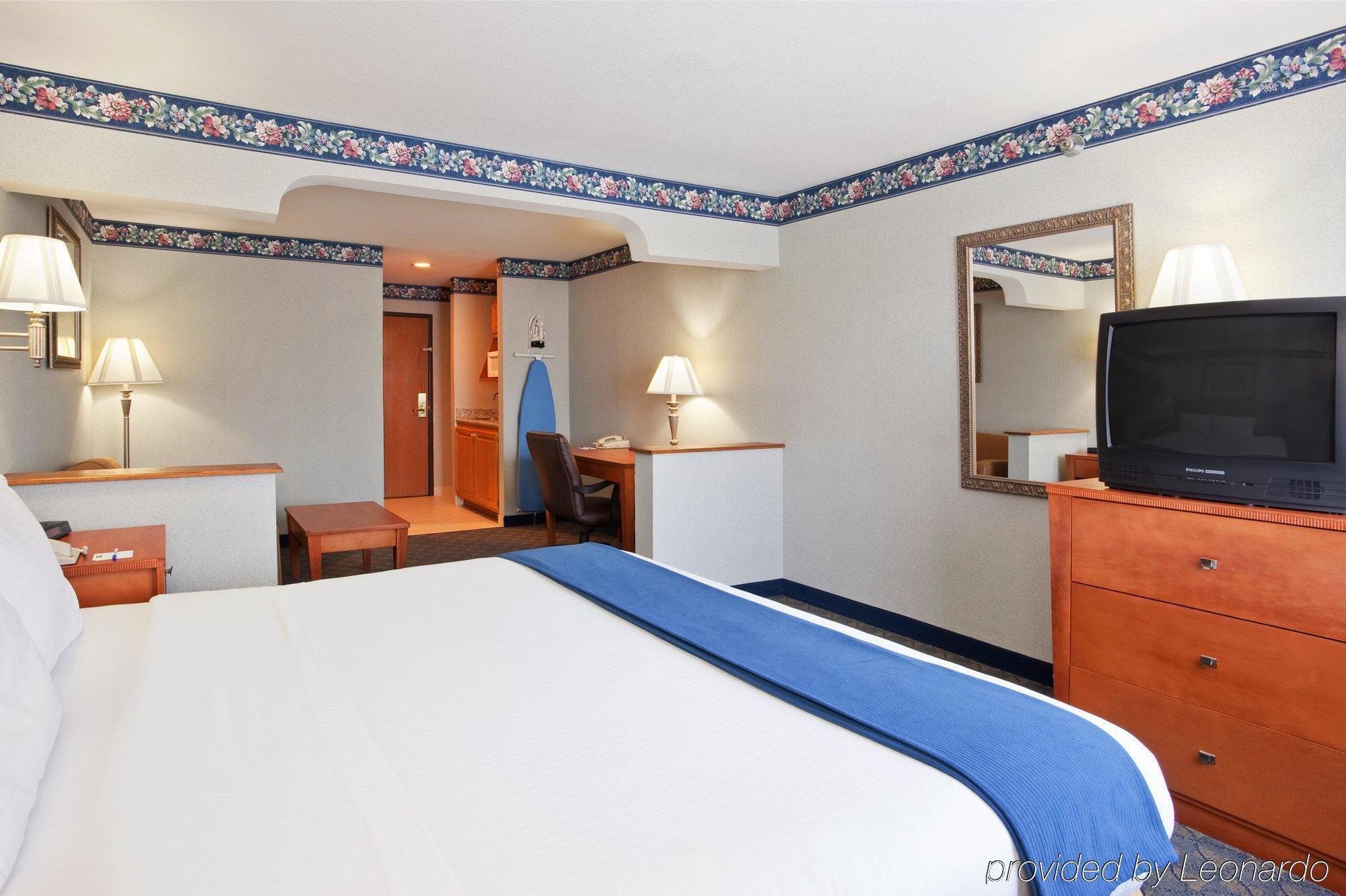 Comfort Inn&Suites Napoleon Chambre photo